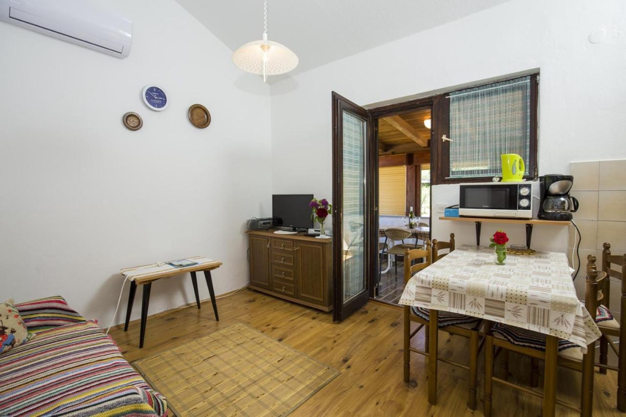Apartment Vili Пинезичи Экстерьер фото