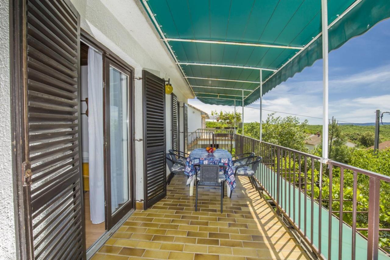Apartment Vili Пинезичи Экстерьер фото