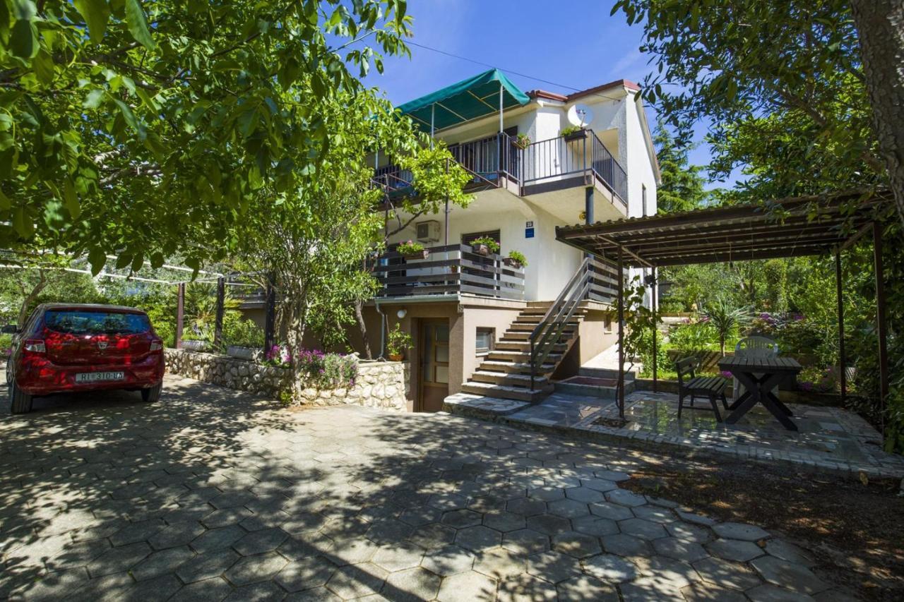 Apartment Vili Пинезичи Экстерьер фото